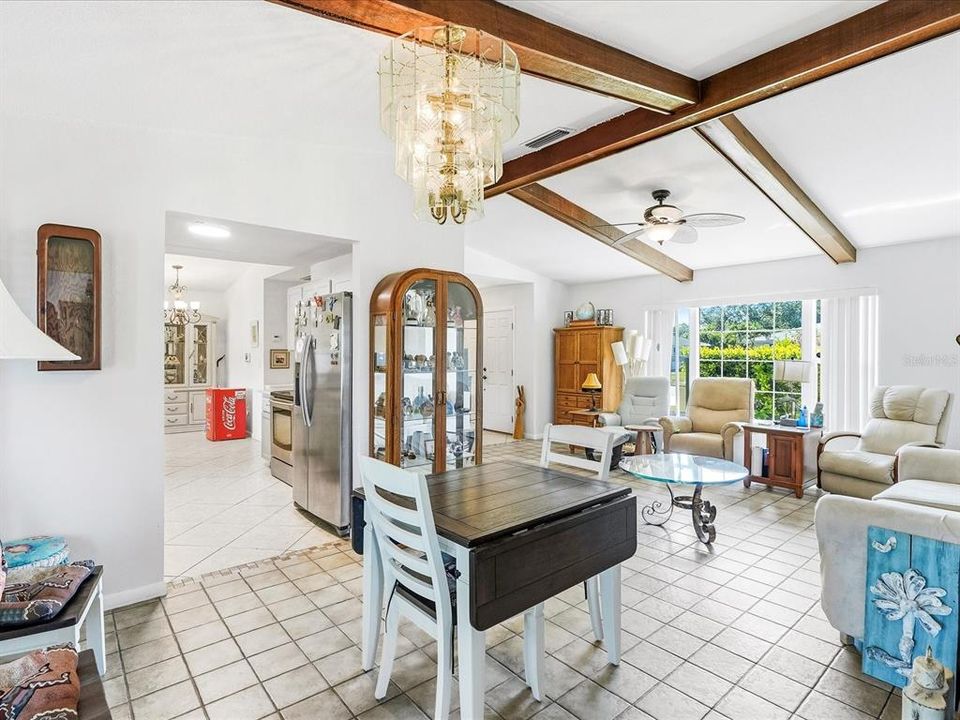 En Venta: $240,000 (2 camas, 2 baños, 1754 Pies cuadrados)