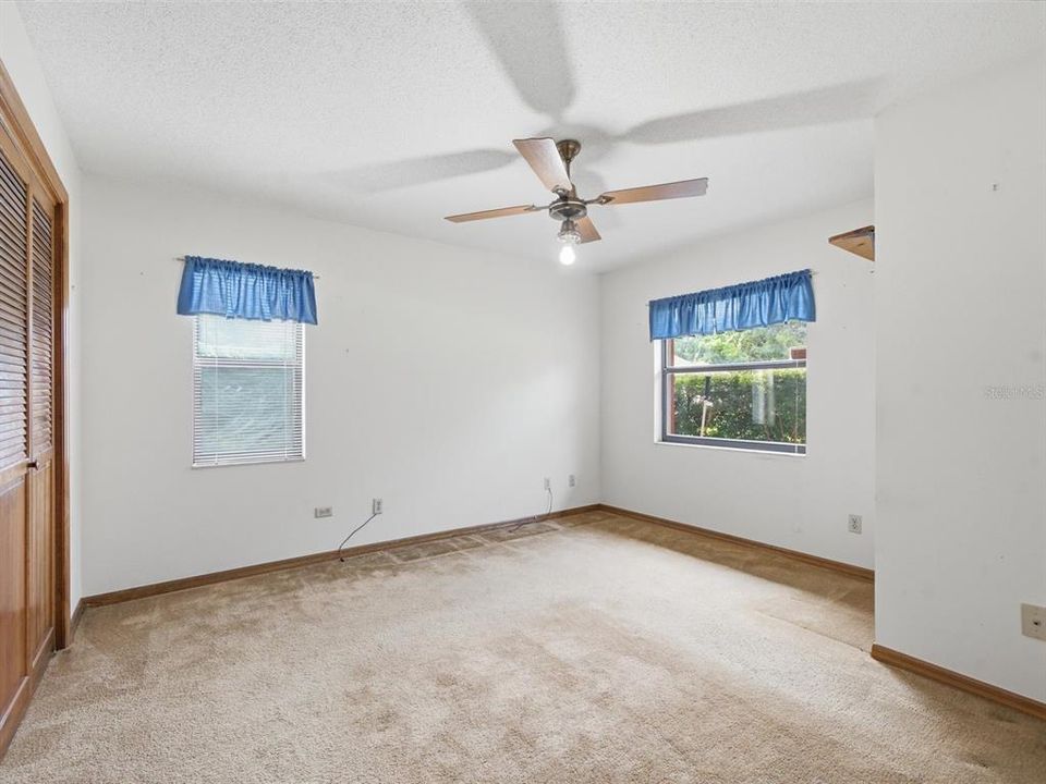 For Sale: $275,000 (3 beds, 2 baths, 1825 Square Feet)