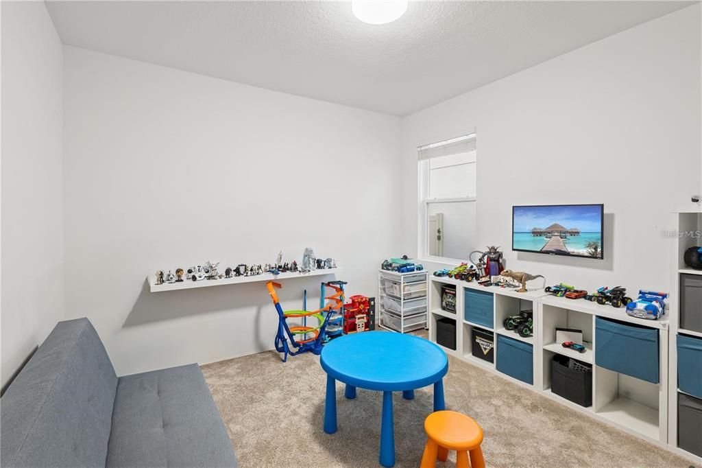 For Sale: $880,000 (4 beds, 3 baths, 2876 Square Feet)