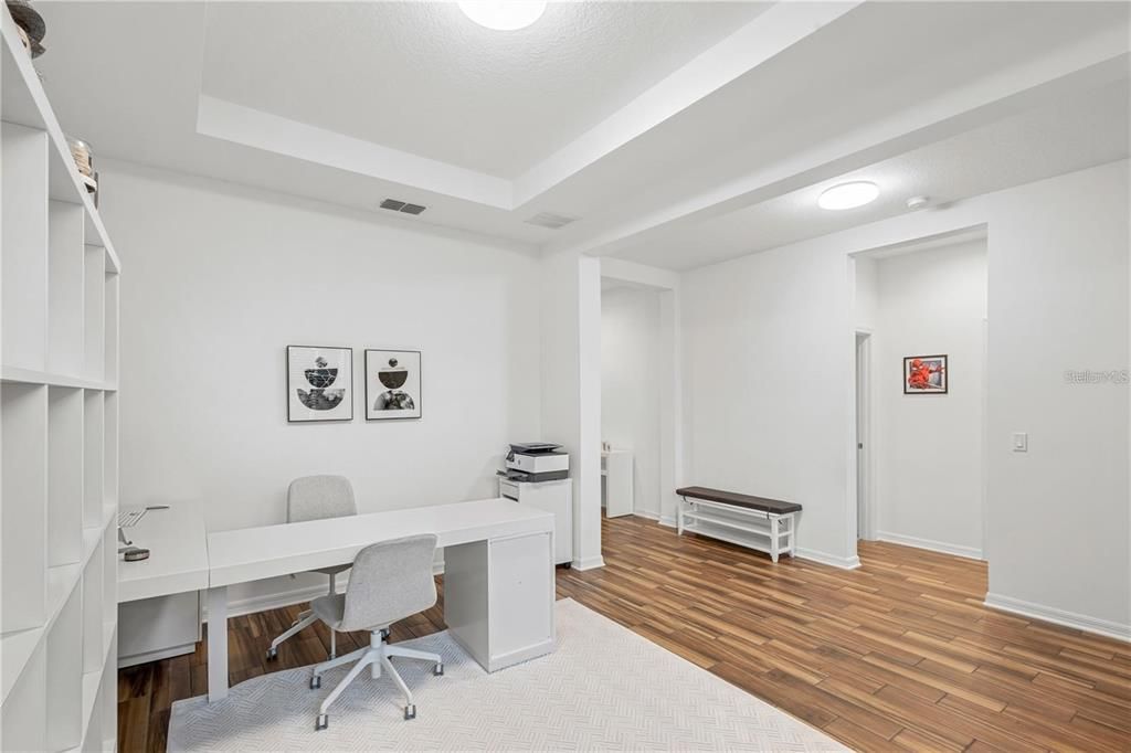 For Sale: $880,000 (4 beds, 3 baths, 2876 Square Feet)