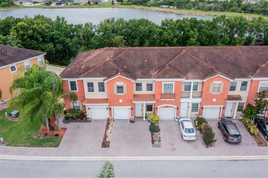 En Venta: $199,900 (3 camas, 2 baños, 1596 Pies cuadrados)