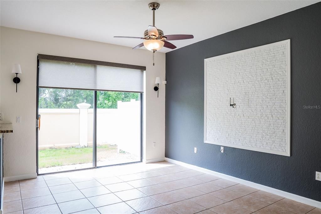 En Venta: $199,900 (3 camas, 2 baños, 1596 Pies cuadrados)