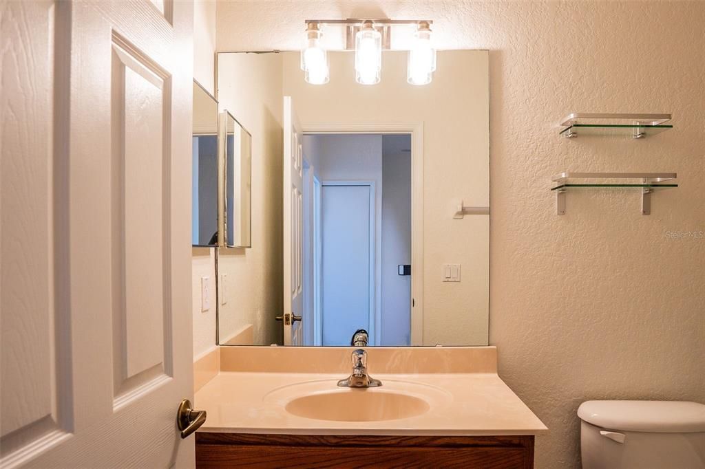 En Venta: $199,900 (3 camas, 2 baños, 1596 Pies cuadrados)
