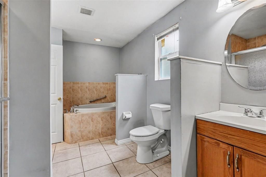 For Sale: $340,000 (3 beds, 2 baths, 1806 Square Feet)
