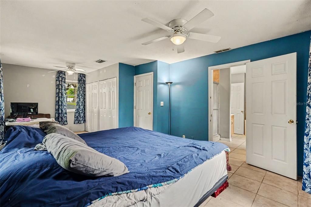 For Sale: $340,000 (3 beds, 2 baths, 1806 Square Feet)