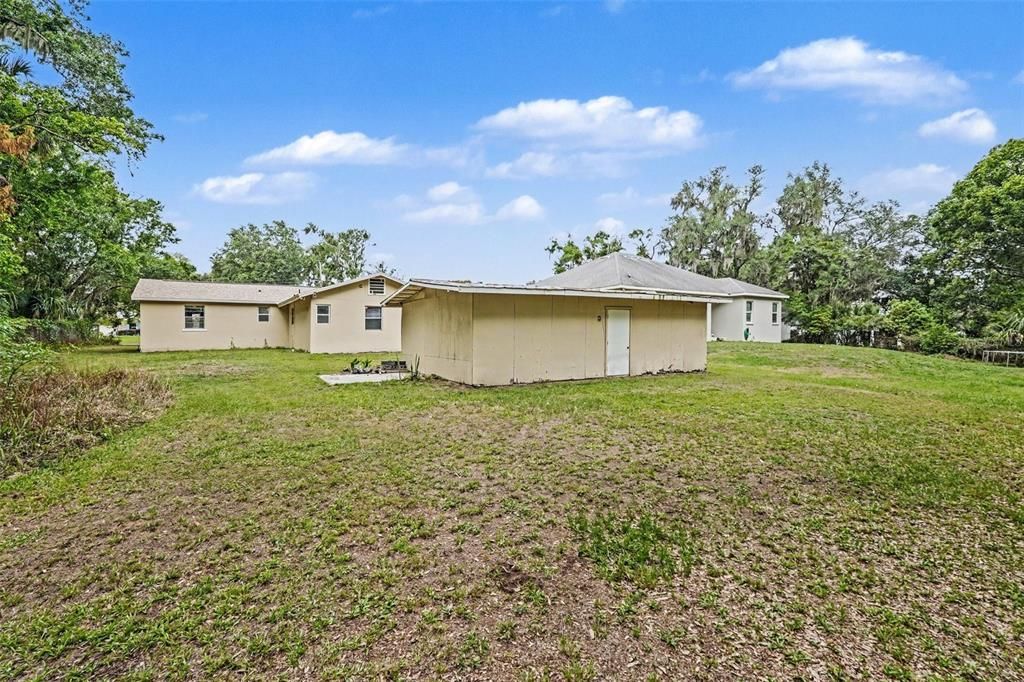 For Sale: $340,000 (3 beds, 2 baths, 1806 Square Feet)