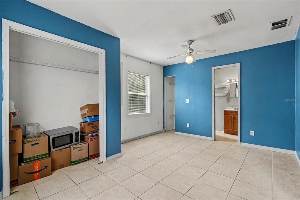 For Sale: $340,000 (3 beds, 2 baths, 1806 Square Feet)