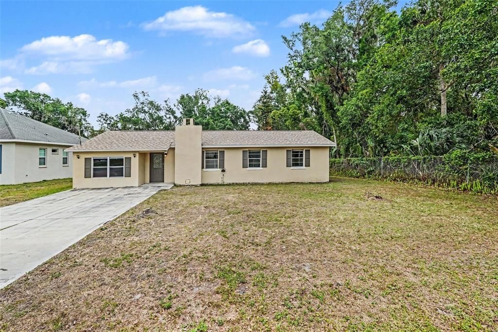 For Sale: $340,000 (3 beds, 2 baths, 1806 Square Feet)