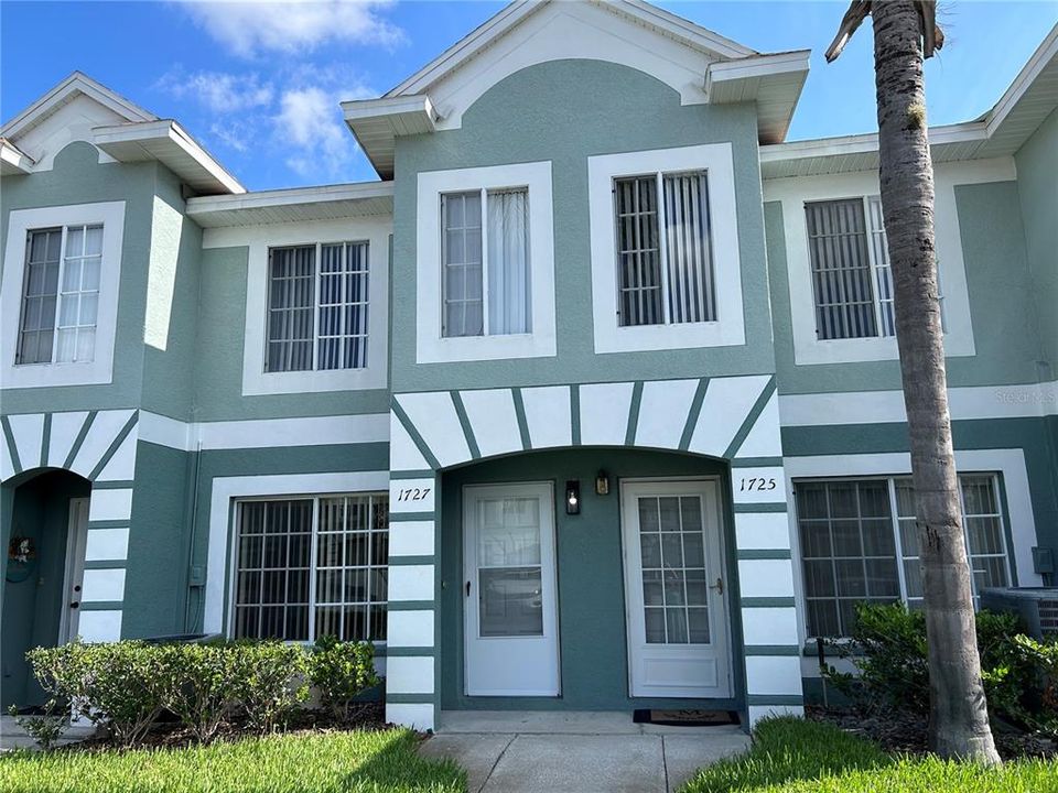 For Rent: $2,200 (2 beds, 2 baths, 1490 Square Feet)