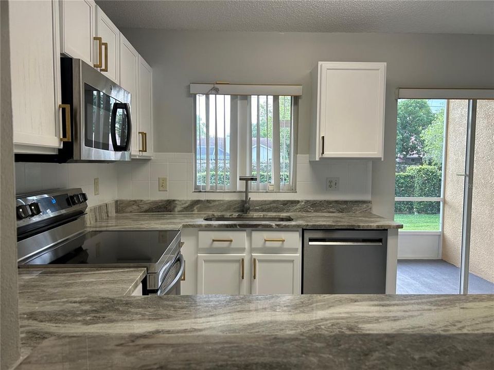 For Rent: $2,200 (2 beds, 2 baths, 1490 Square Feet)