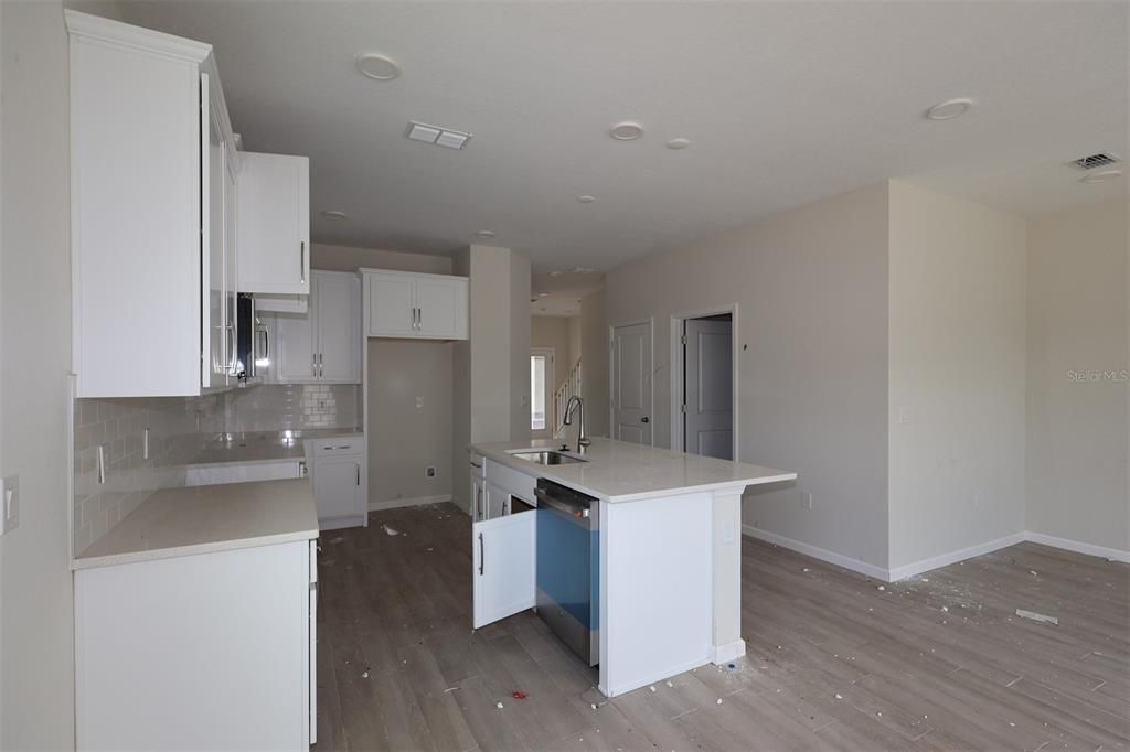 En Venta: $383,990 (3 camas, 2 baños, 1833 Pies cuadrados)