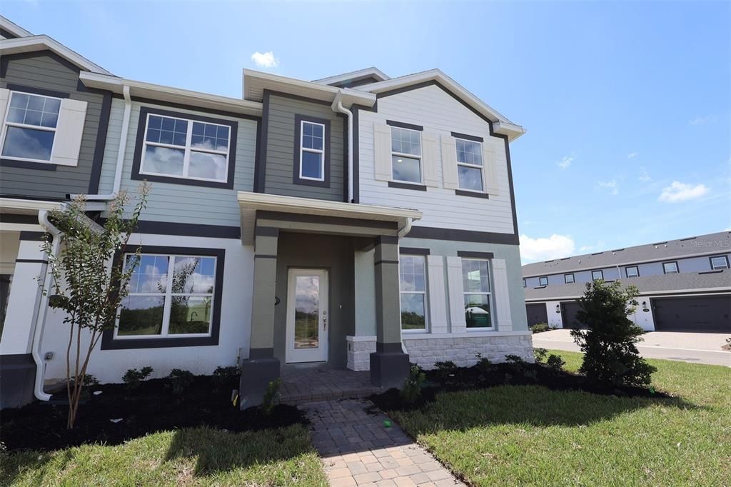 На продажу: $379,990 (3 спален, 2 ванн, 1833 Квадратных фут)