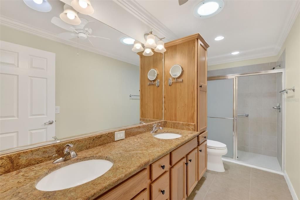 En Venta: $425,000 (3 camas, 2 baños, 1802 Pies cuadrados)