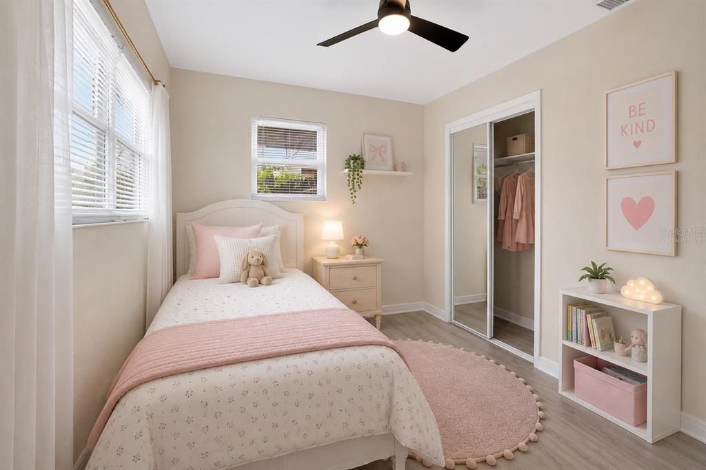 For Sale: $245,000 (3 beds, 2 baths, 1152 Square Feet)