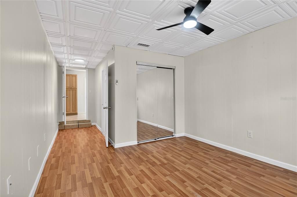 For Sale: $245,000 (3 beds, 2 baths, 1152 Square Feet)