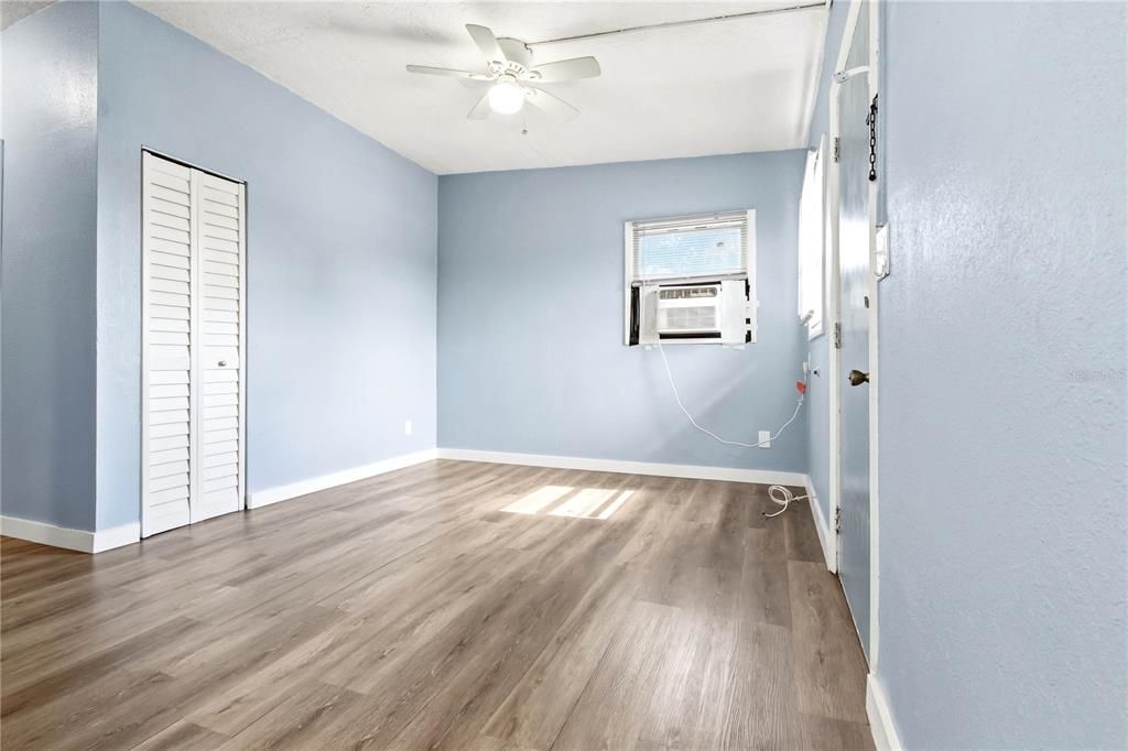 For Sale: $199,900 (3 beds, 2 baths, 1152 Square Feet)