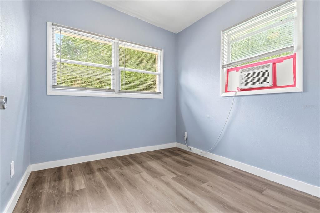 For Sale: $199,900 (3 beds, 2 baths, 1152 Square Feet)