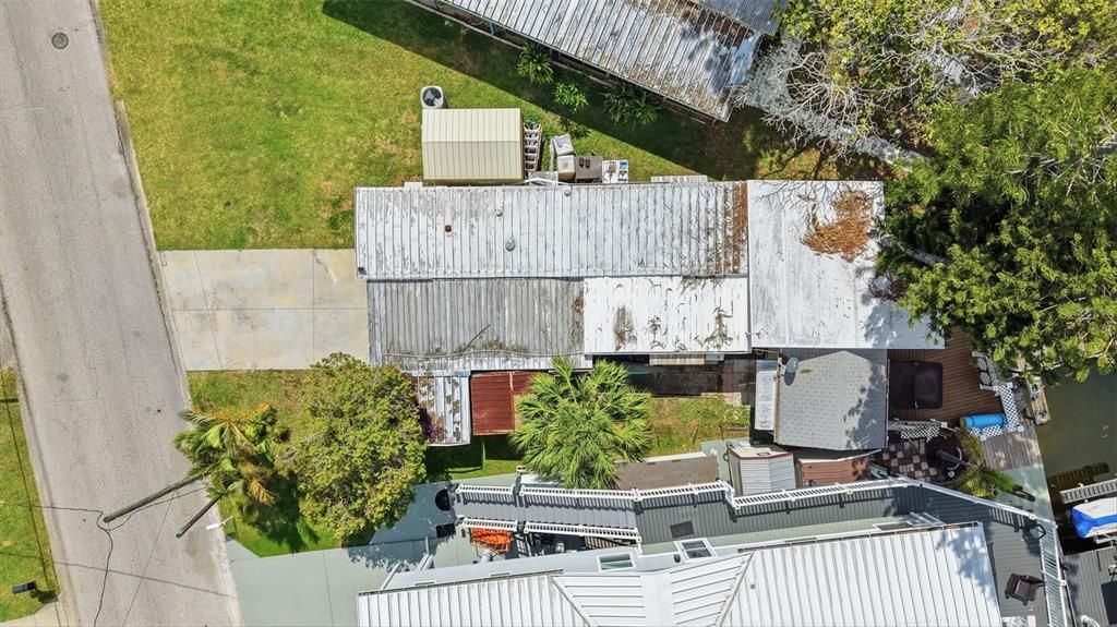 На продажу: $174,900 (2 спален, 1 ванн, 500 Квадратных фут)