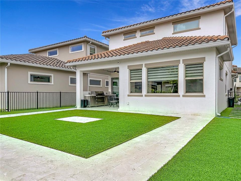 En Venta: $839,900 (4 camas, 3 baños, 2364 Pies cuadrados)