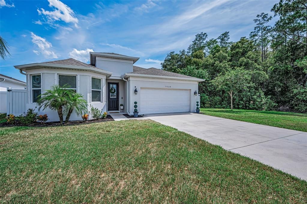 For Sale: $465,000 (4 beds, 2 baths, 1931 Square Feet)