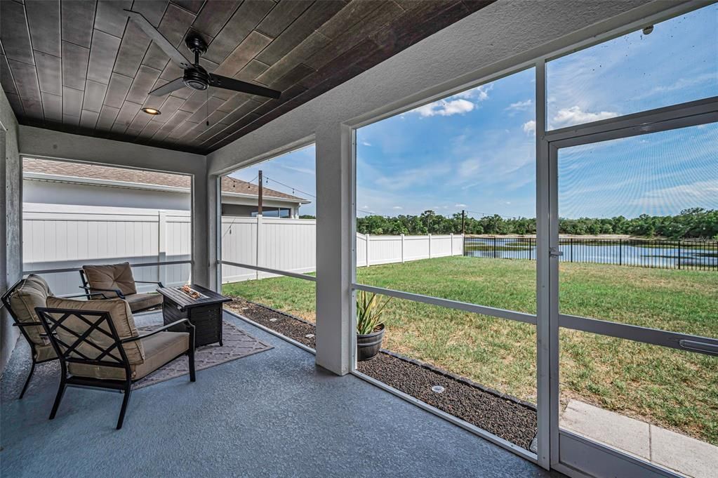 For Sale: $465,000 (4 beds, 2 baths, 1931 Square Feet)