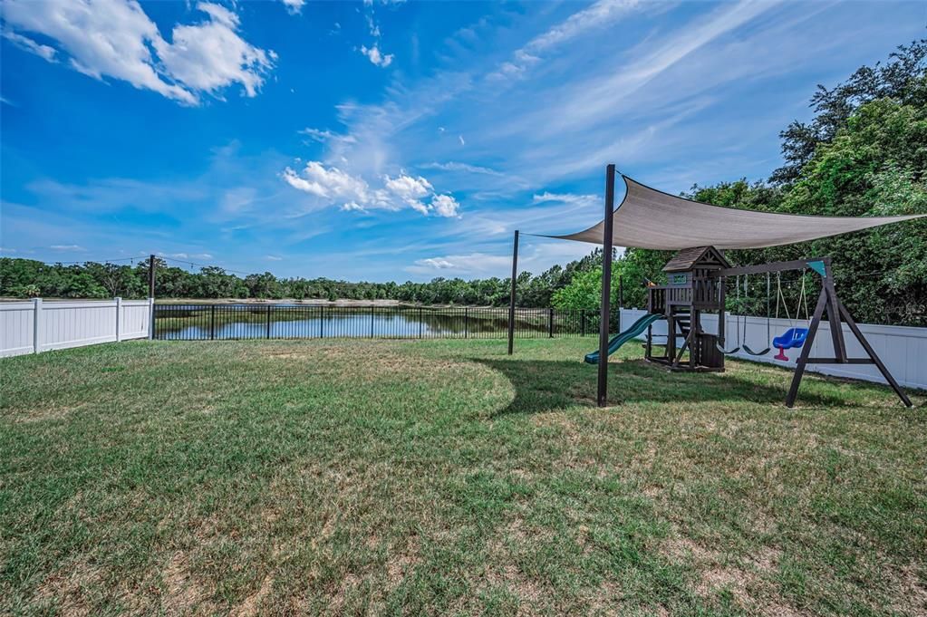 For Sale: $465,000 (4 beds, 2 baths, 1931 Square Feet)