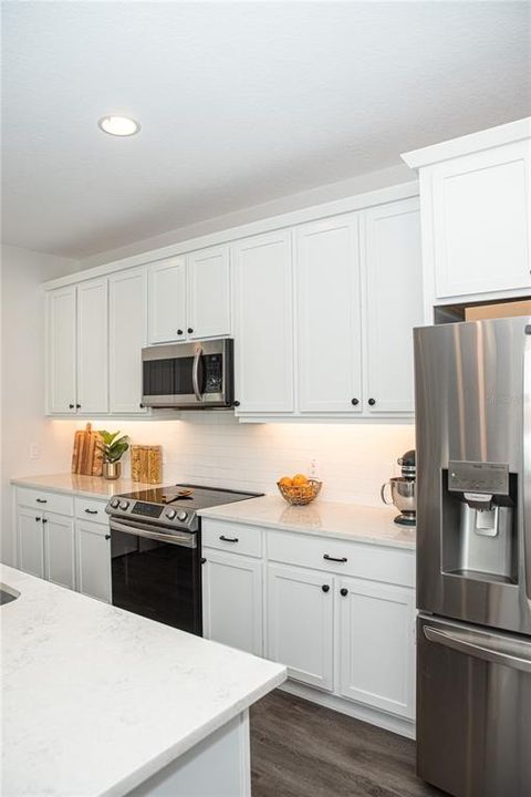 For Sale: $465,000 (4 beds, 2 baths, 1931 Square Feet)