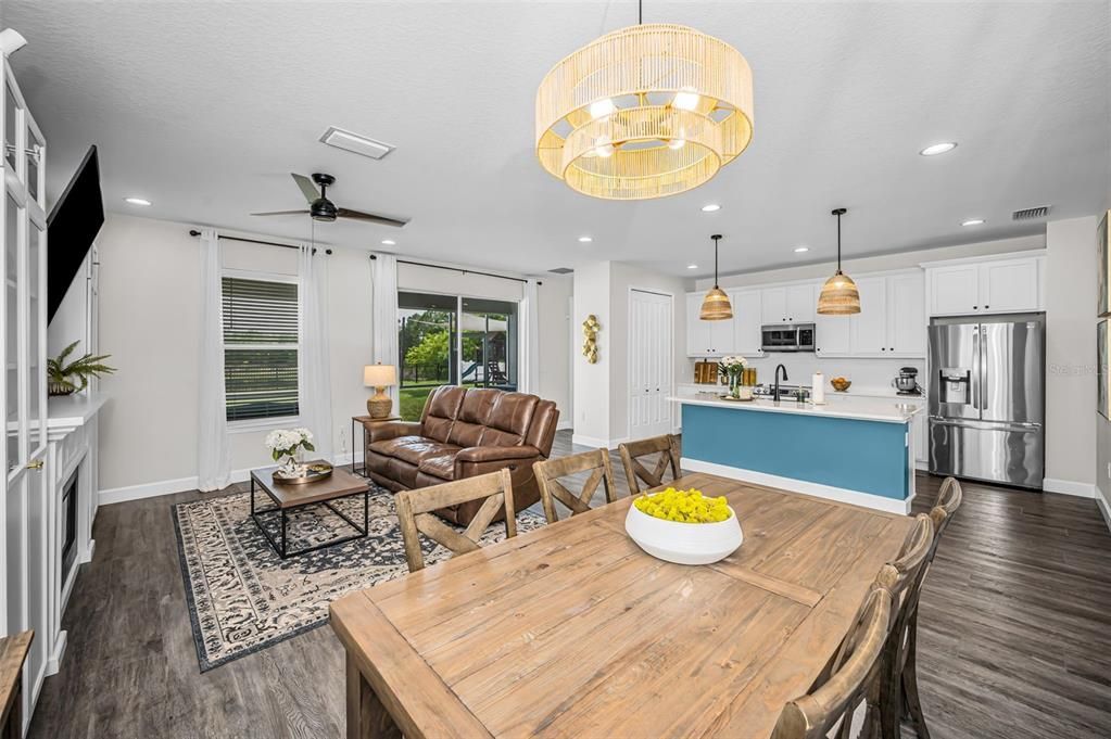 For Sale: $465,000 (4 beds, 2 baths, 1931 Square Feet)