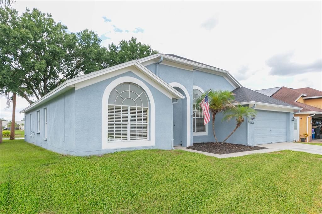For Sale: $385,000 (3 beds, 2 baths, 2016 Square Feet)