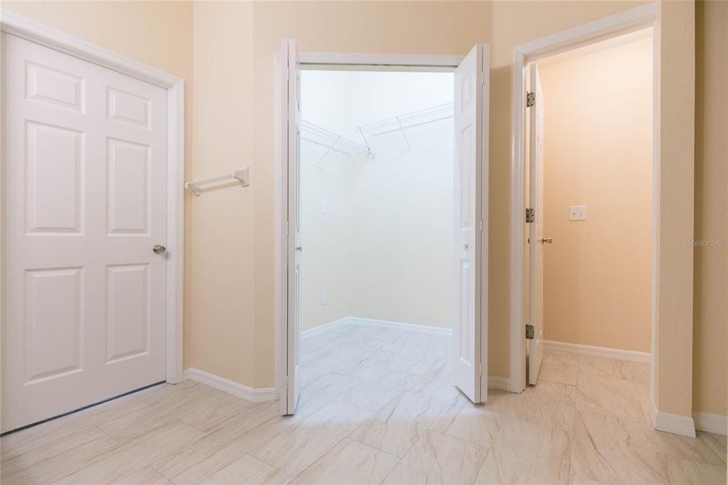 For Sale: $385,000 (3 beds, 2 baths, 2016 Square Feet)