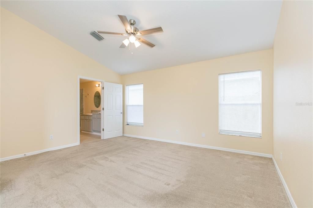 For Sale: $385,000 (3 beds, 2 baths, 2016 Square Feet)