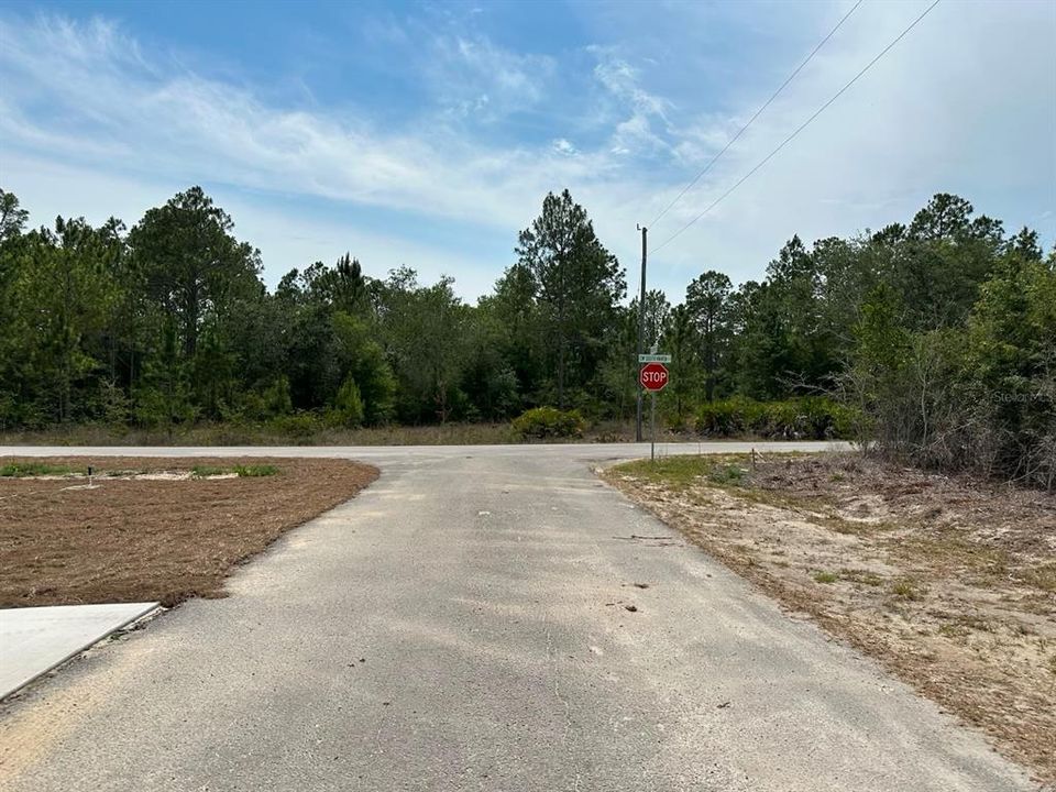 На продажу: $13,900 (0.24 acres)