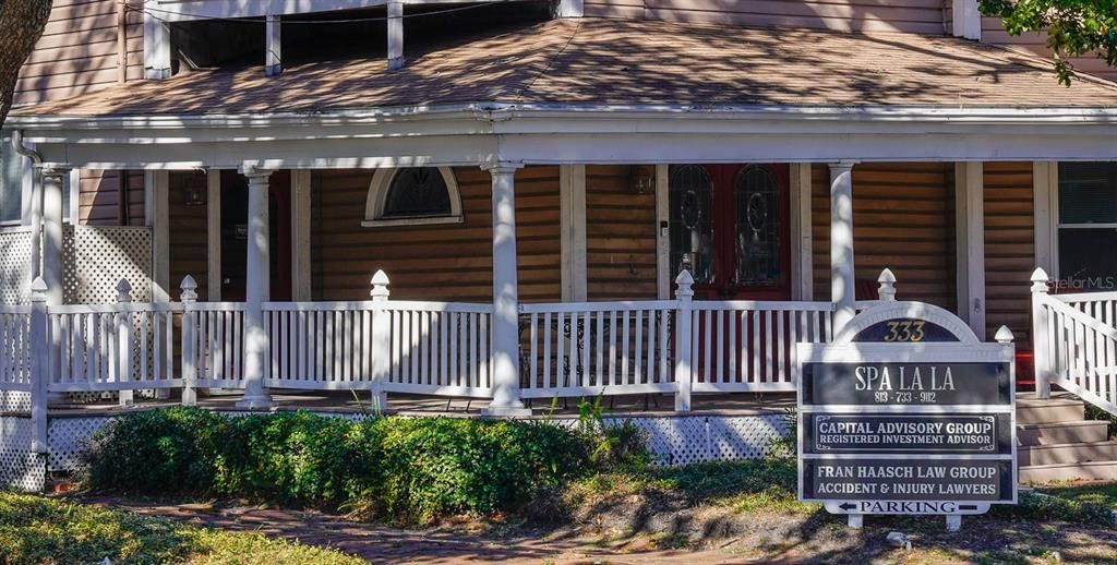For Rent: $3,000 (3 beds, 1 baths, 3824 Square Feet)