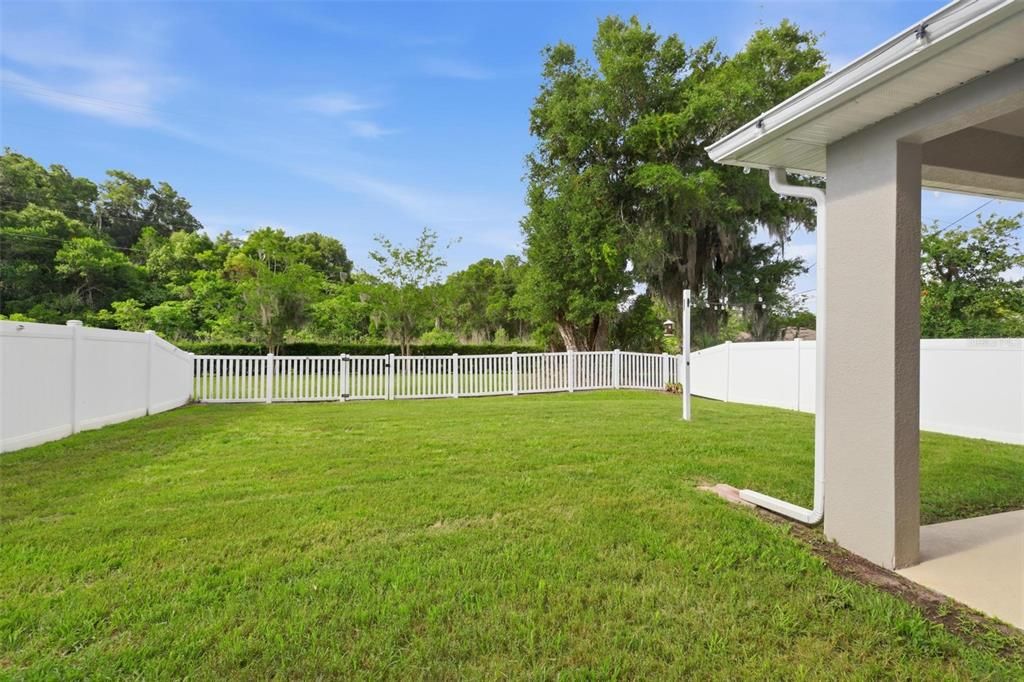 For Sale: $413,900 (4 beds, 3 baths, 2425 Square Feet)