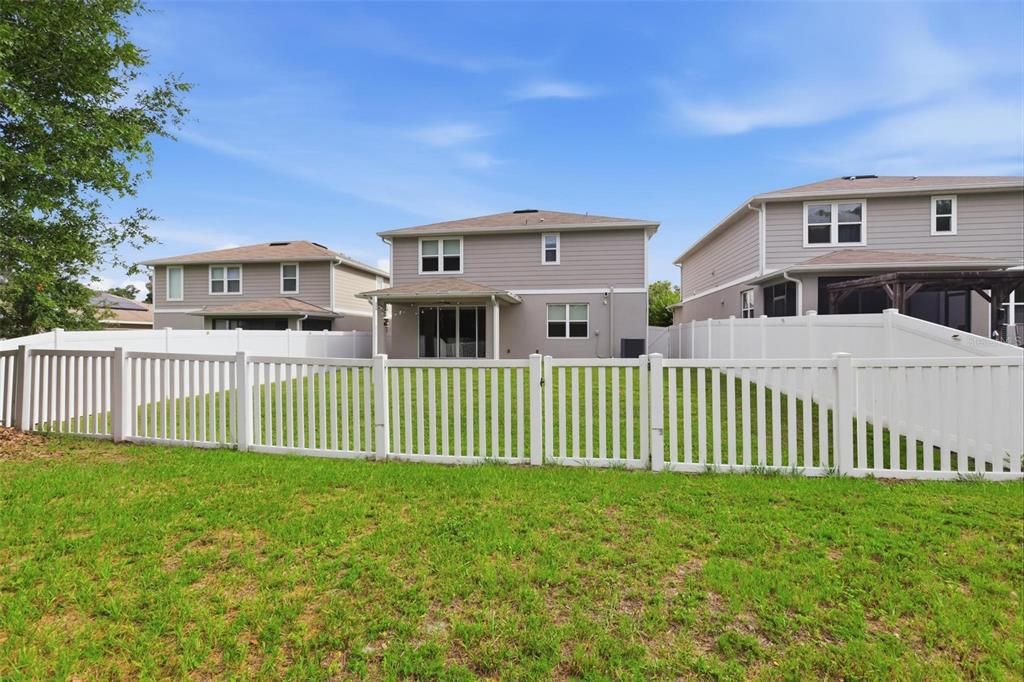 For Sale: $413,900 (4 beds, 3 baths, 2425 Square Feet)