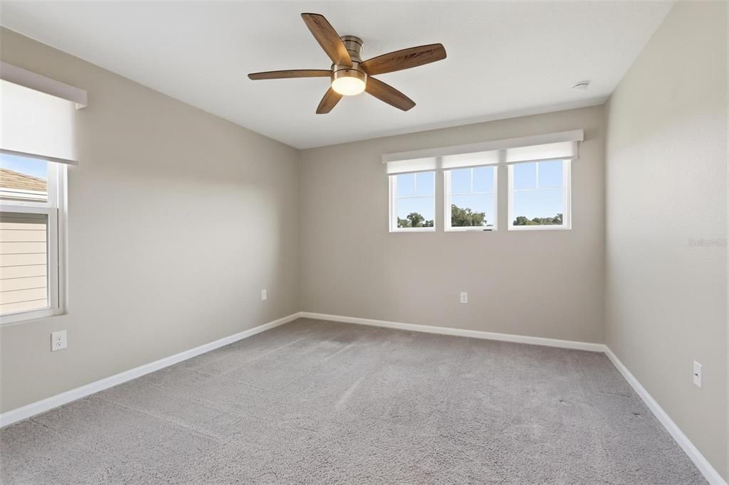 For Sale: $413,900 (4 beds, 3 baths, 2425 Square Feet)