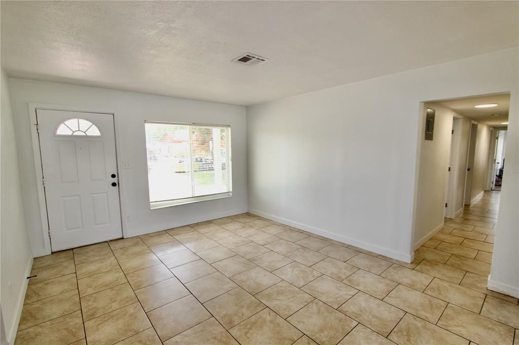 Active With Contract: $355,000 (5 beds, 2 baths, 1797 Square Feet)