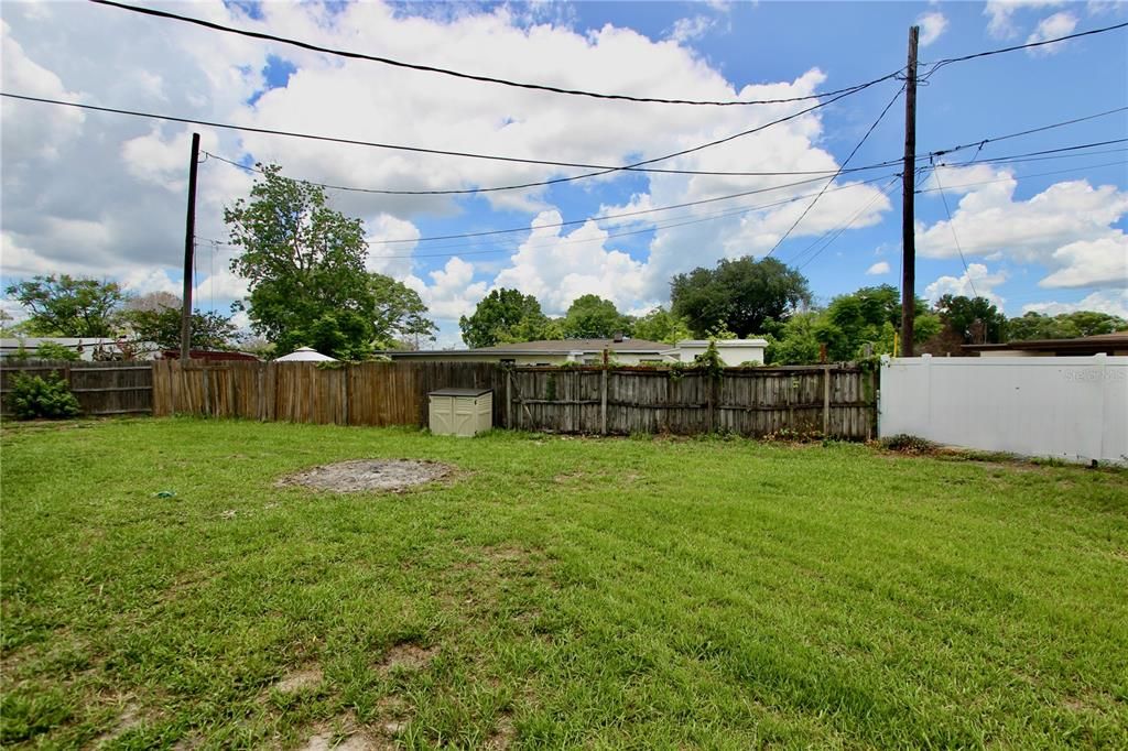 Active With Contract: $355,000 (5 beds, 2 baths, 1797 Square Feet)