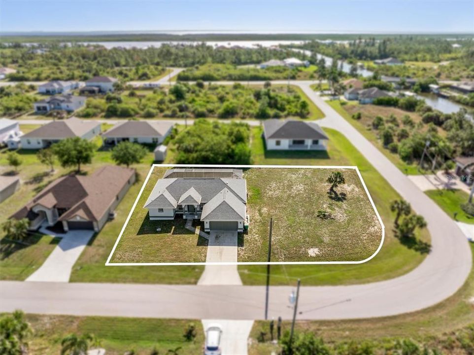 For Sale: $445,000 (3 beds, 2 baths, 1621 Square Feet)