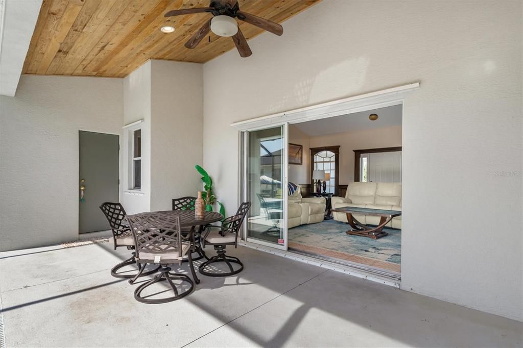 For Sale: $445,000 (3 beds, 2 baths, 1621 Square Feet)