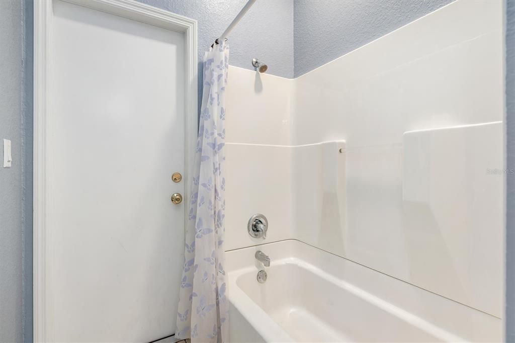 For Sale: $445,000 (3 beds, 2 baths, 1621 Square Feet)
