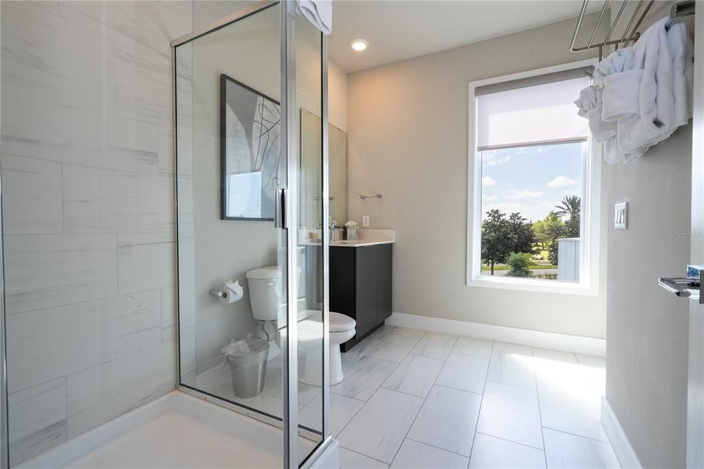 For Rent: $4,000 (5 beds, 4 baths, 2630 Square Feet)