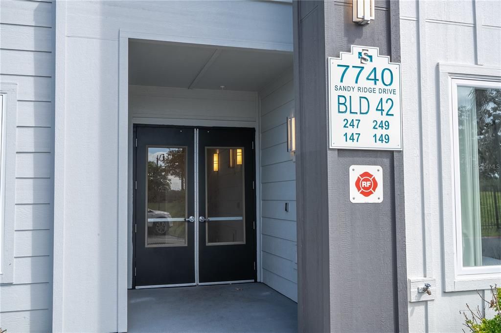 For Rent: $4,000 (5 beds, 4 baths, 2630 Square Feet)