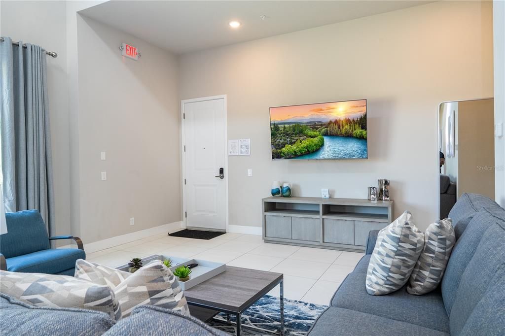 For Rent: $4,000 (5 beds, 4 baths, 2630 Square Feet)