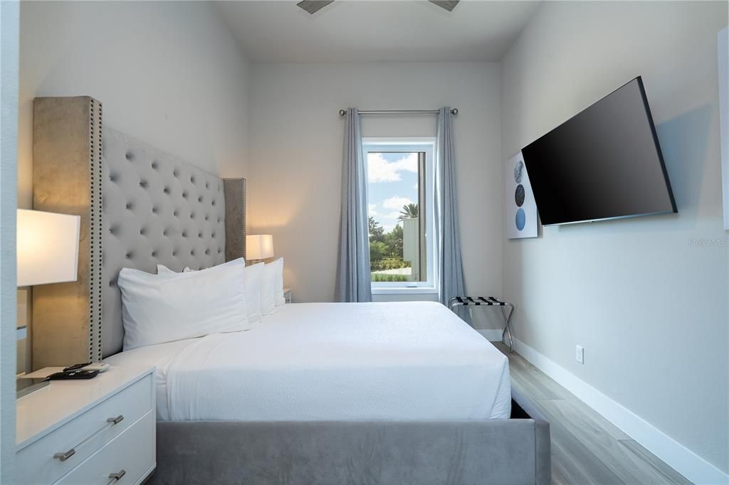 For Rent: $4,000 (5 beds, 4 baths, 2630 Square Feet)