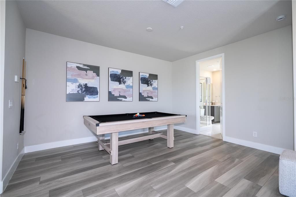 For Rent: $4,000 (5 beds, 4 baths, 2630 Square Feet)