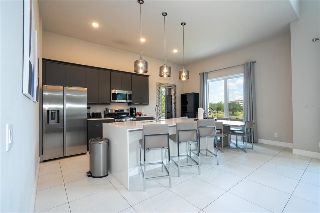 For Rent: $4,000 (5 beds, 4 baths, 2630 Square Feet)