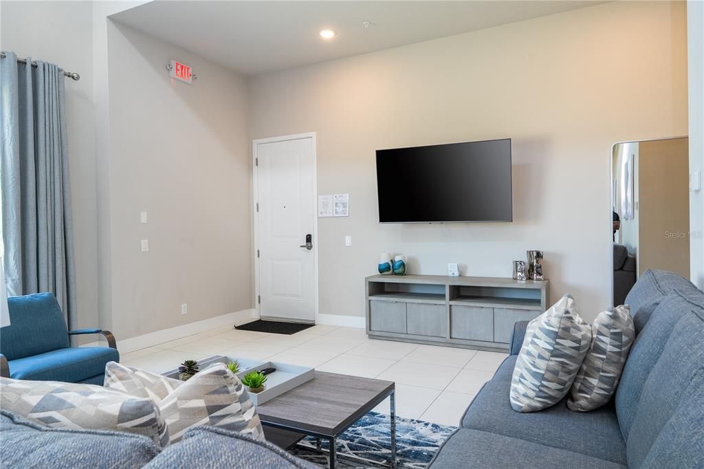For Rent: $4,000 (5 beds, 4 baths, 2630 Square Feet)