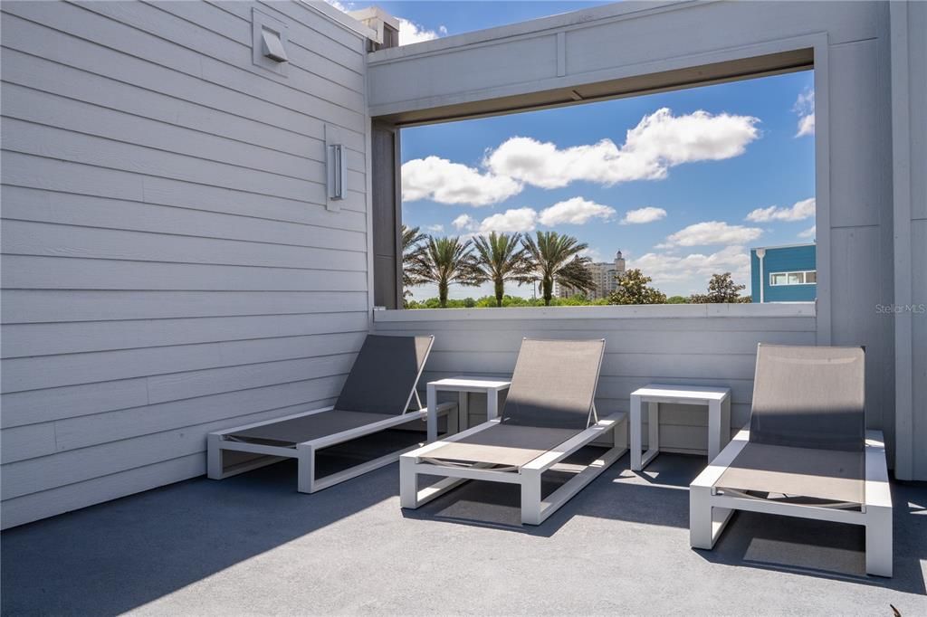 For Rent: $4,000 (5 beds, 4 baths, 2630 Square Feet)