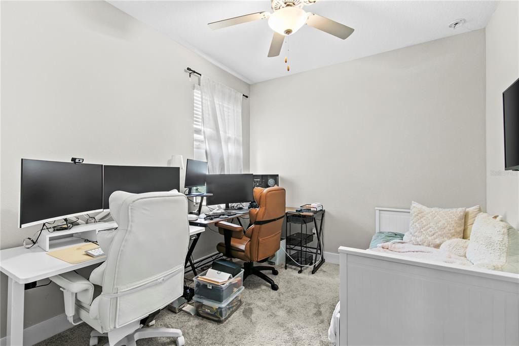 For Sale: $379,900 (3 beds, 2 baths, 1949 Square Feet)